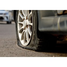 Як перевірити, чому спустило колесо Як перевірити, чому спустило колесо